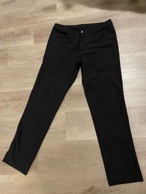 lululemon athletica Black Men's Stretch Dress Pants